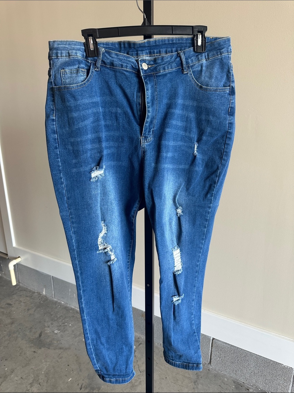 SHEIN women’s jeans size 4XL